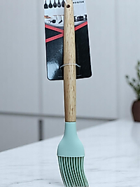 Kuka Bambu Saplı Yumurta Fırçası Yeşil Renk 27 cm