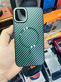 iPhone 11 Karbon Fiber Magsafe Telefon Kılıfı Yeşil