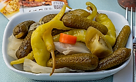 Ev Yapımı Karışık Turşu