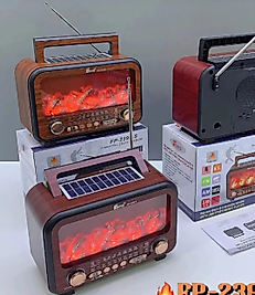 şömineli nostaljik radyo, evinizin atmosferine sıcaklık katarak nostalji hissi yaşatır.