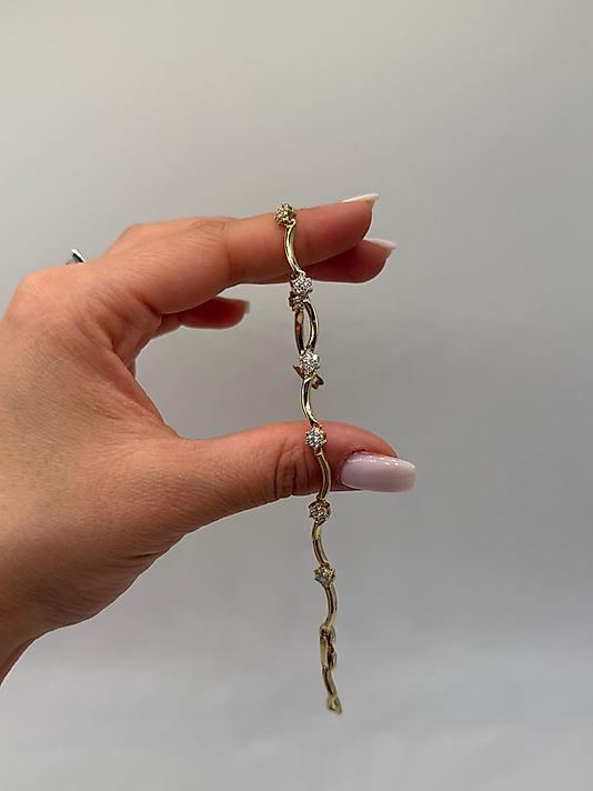 Dalgalı Zirkon Taş Detaylı Xuping VIP Çelik 14K Altın Renk Kadın Bileklik