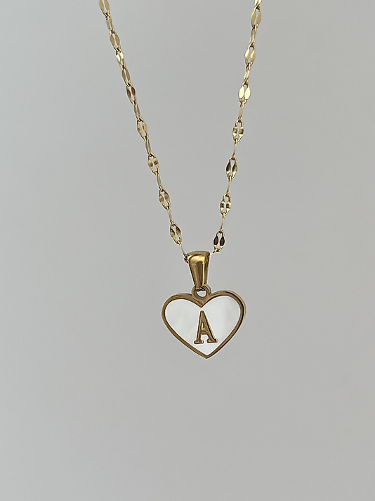 Çelik A Harf Kalp Kolye