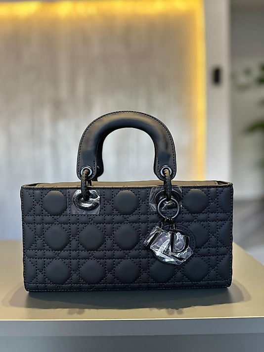 LEVİDOR SİYAH ÇANTA