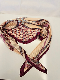 Pliseli  Desenli Fular 70*70