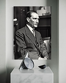Atatürk Cam Tablo