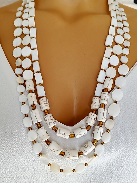 SEDEF KOLYE SEVENLERE ÜÇLÜ KOLYE ŞIKLIĞI