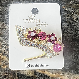 Gold Ayakkabılı Taşlı Broş