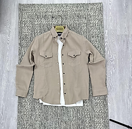 Çıtçıtlı gömlek bej