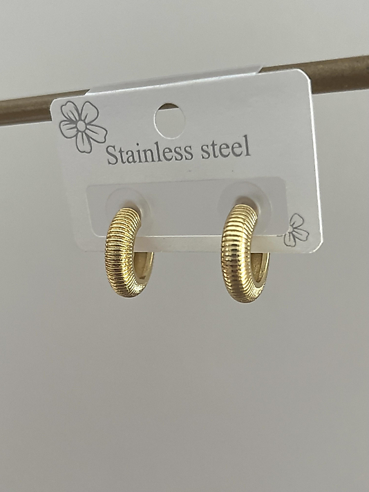 Çelik Tırtıklı Küçük Halka Küpe