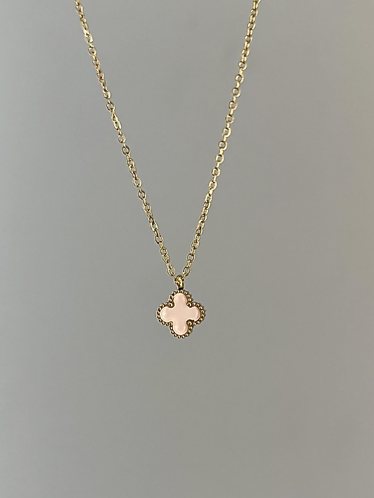 Çelik Pembe Yonca Kolye