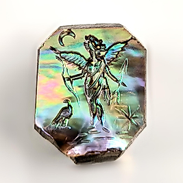 ABALONE SEDEF ÜZERİ KANATLI TANRIÇA İNTAGLİO MÜCEVHER OYMA TAŞ