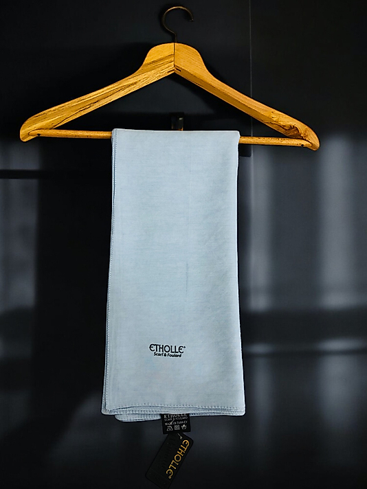 Etholle Valeria Şal