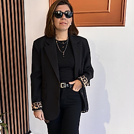 Leopar kollu vatkalı siyah blazer ceket