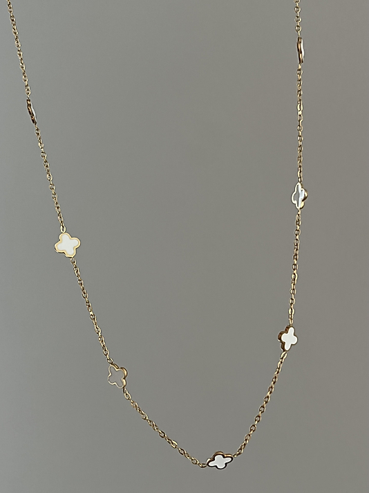 Çelik 7 Beyaz Mini Yoncalı Kolye