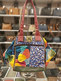 Bayan Kol ve Çapraz Çanta