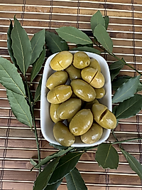 Yeşil Çelebi İri Zeytin (900 gr)