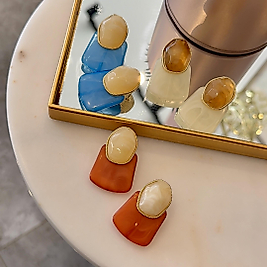 Mercan Taşlı Marka Model Küpe