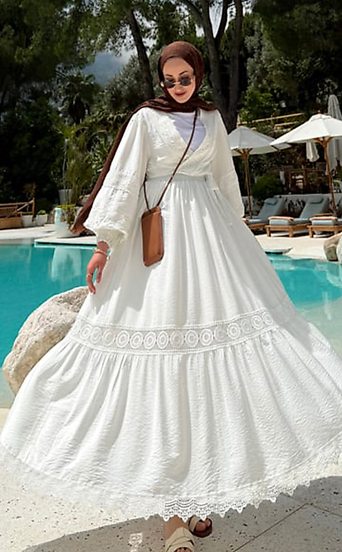 Brodeli Etekli Kadın Takım – Beyaz