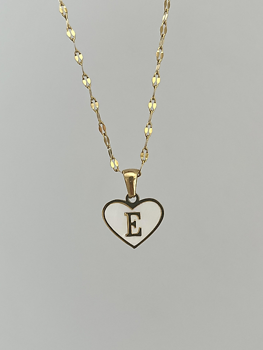 Çelik E Harf Kalp Kolye