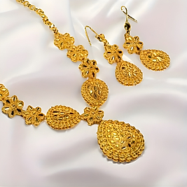 Jade'm Gold 24k Altın Kaplama 2 Parça Kolye + Küpe Takı Seti - Gül Altını Renkli  Düğün Aksesuarları