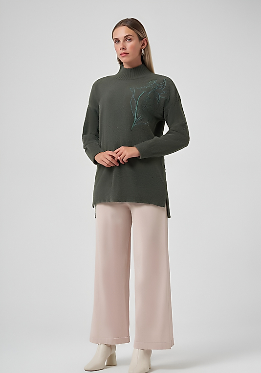 Önü İşlemeli Haki Kazak