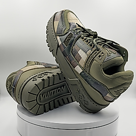 LV Trainer Maxi Sneaker