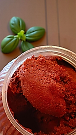 OSMANİYE GÜN KURUSU TATLI BİBER SALÇASİ