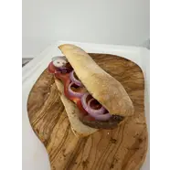 Köfte Ekmek (Köfte im Brot) + Getränk