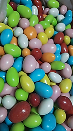 RENKLİ ÇİKOLATALI BADEM DRAJE