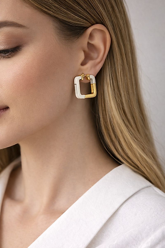 Beyaz & Gold Geometrik Halka Küpe