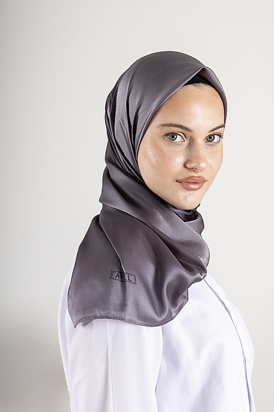 Düz Kristal Kumaş Eşarp - Kaymaz, Şık, Tok Duran | Günlük & Abiye Uyumlu