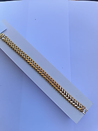 XUPB53 MODEL BİLEKLİK