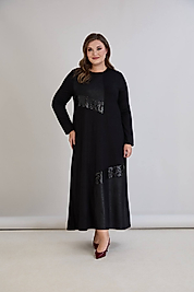 siyah pul detaylı elbise