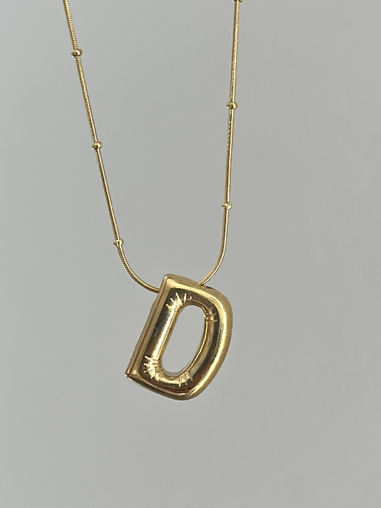 Çelik D Balon Harf Kolye