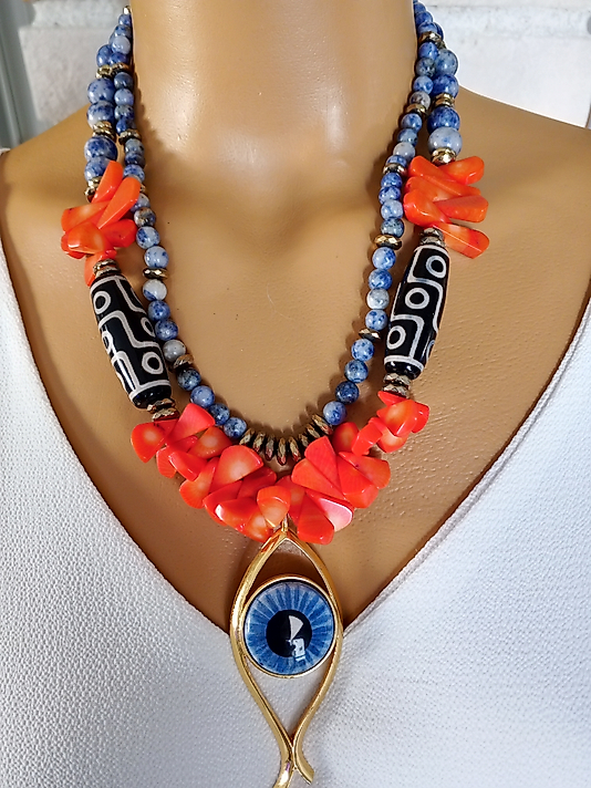 MERCAN - TİBET AKİĞİ -SODALİT VE SERAMİK GÖZ DOĞALTAŞ KOLYE