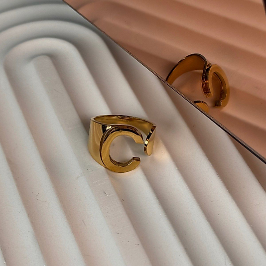 HARFLİ AYARLANABİLİR GOLD RENK ÇELİK YÜZÜK C HARFİ