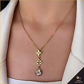 Zirkon Taşlı Üçlü Çiçek Uçlu Gold Altın Kaplama Çelik Kolye