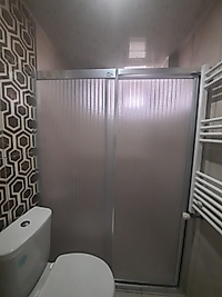 120 CM İLE 140CM ARASI 1 SABİT 1 SÜRGÜLÜ  PARLAK PROFİL MİKA DUŞAKABİN