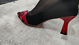 siyah süet üzeri kırmızı efekli fiyonk ayakkabı