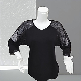 omuz pul detaylı siyah bluz