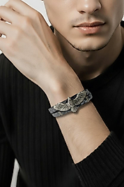 Gri Renkli Gerçek Yılan Derili Kartal Detaylı Mıknatıslı Bileklik