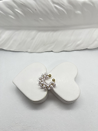 Minik incili zarif earcuff