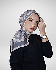 Spring Eşarp Yeni Desen Üçgen Desen