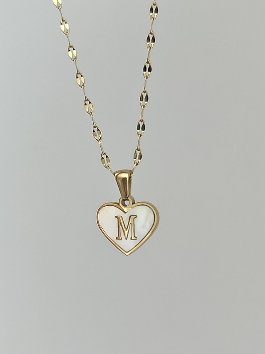 Çelik M Harf Kalp Kolye