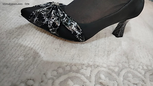 siyah süet üzeri gümüş desenli siyah rugan fiyonk ayakkabı