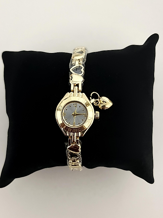 Gold İçi Beyaz Kalpli Charmlı Mini Saat