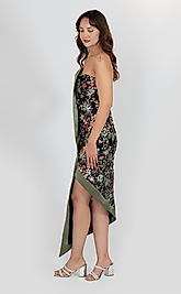 Asimetrik Kesim Payetli Çiçek Desenli Straplez Abiye