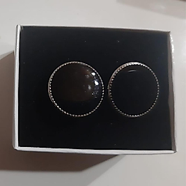 Ürün kodu:56400
Stok:2 çift 
Siyah Kol Düğmesi