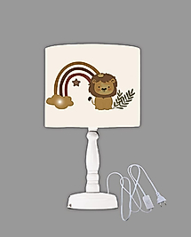 Minibabyrooms Aslan ve Gökkuşağı Desenli Ahşap Oyma Ayak Abajur