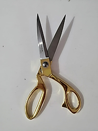 altın görünümlü büyük boy makas